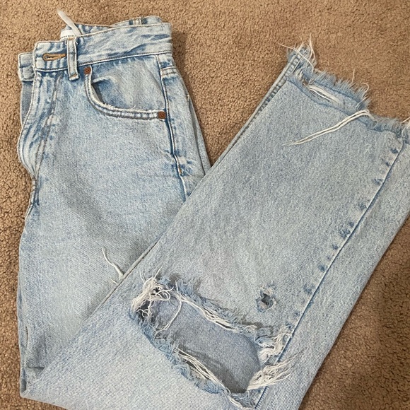 The famous Zara wide leg jeans. Size 0 fits 23-25 waist. Great condition. - Picture 3 of 5
